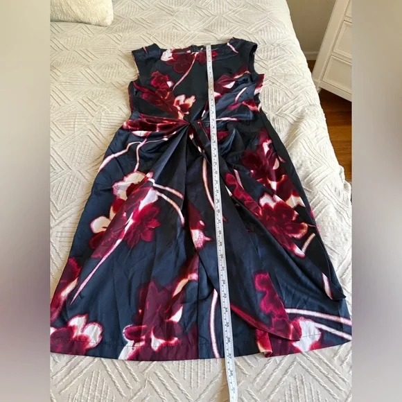 Ann Taylor Black Sleeveless Midi Dress with Burgundy Floral Print and Tie-Waist - Picture 6 of 9